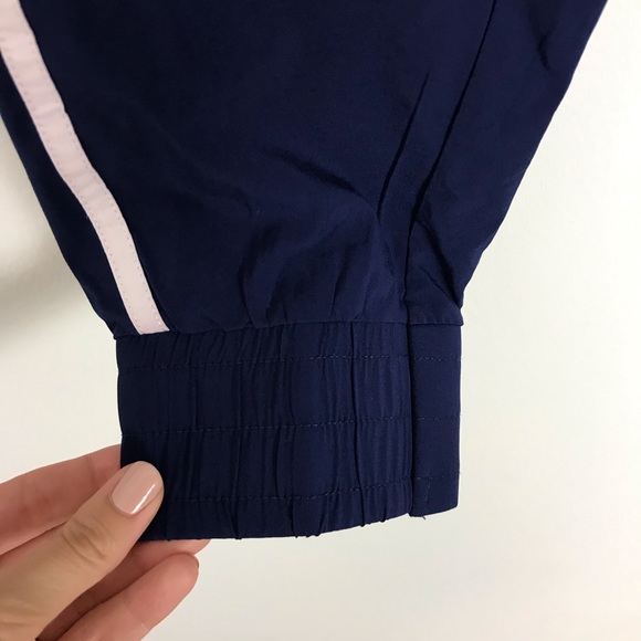 Fabletics Women's L Jogger Pants Pull-On Elastic Waist Navy Blue Side Stripe B2 - Picture 3 of 7